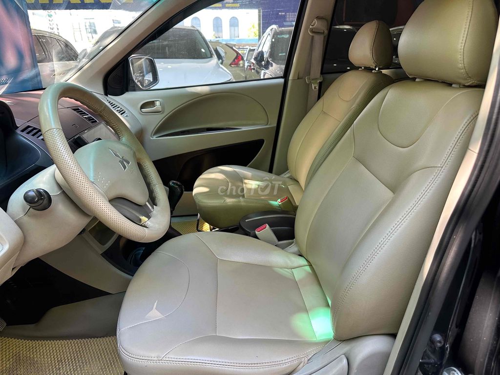 mitsubishi Zinger 2009 2.4MT Đen 7 Chỗ Siêu Mới. Mua bán Ô tô tại Quận Cầu Giấy Hà Nội được đăng bởi Vũ Kiên hình 7