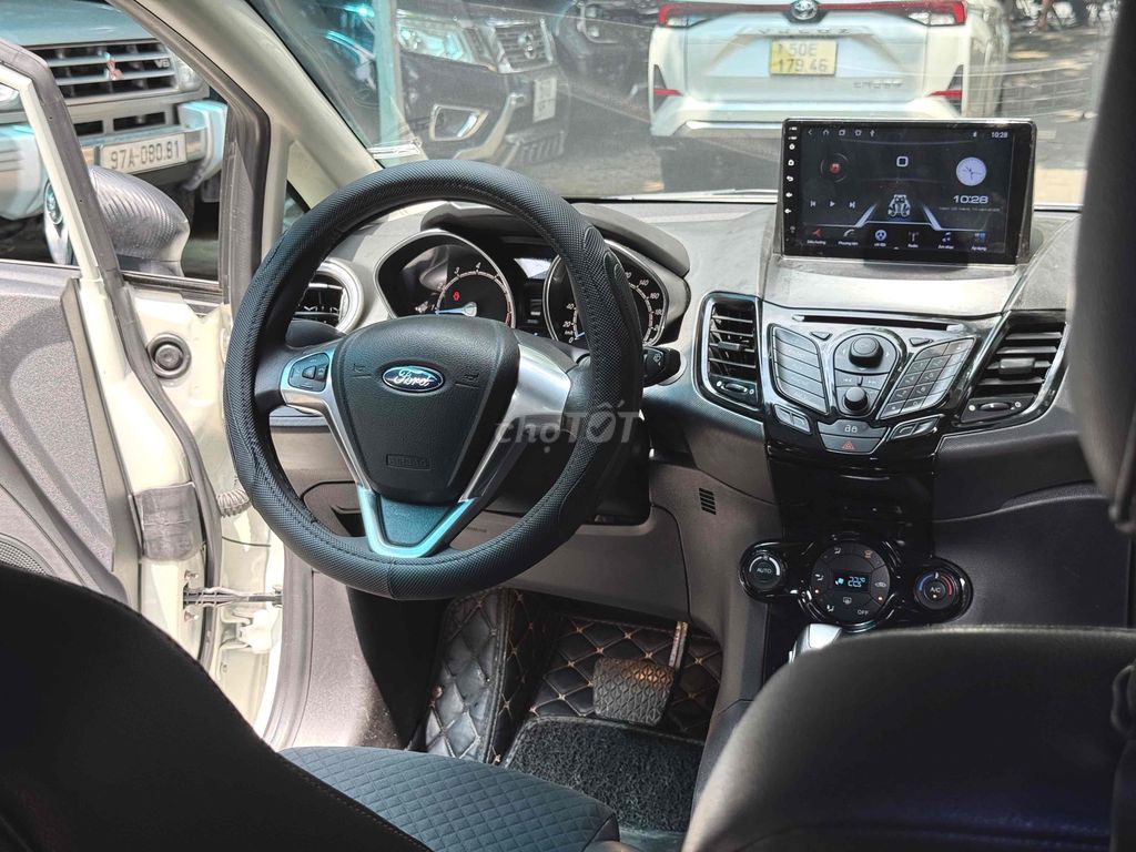 Ford Fiesta 2014 S 1.5 AT - cực đẹp. Mua bán Ô tô tại Quận Tân Phú Tp Hồ Chí Minh được đăng bởi Lê Băng Vinh hình 13
