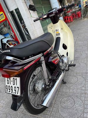 xe rim thái của nhà sư biển 9999