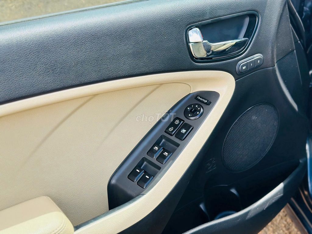 KIA Cerato 2018 Xăng 1.6L Đen. Mua bán Ô tô tại Thành phố Pleiku Gia Lai được đăng bởi Kết Nguyễn hình 4