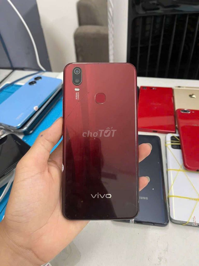 Vivo Y11, 6/128g, full chức năng, nứt tí lưng. Mua bán Điện thoại tại Thành phố Thủ Dầu Một Bình Dương được đăng bởi Phước Mobile hình 1