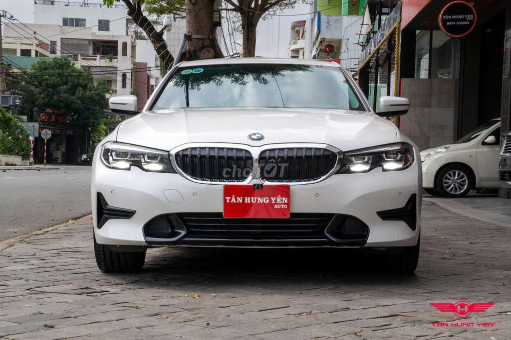 BMW 320i sport line nhập Đức  2021 odo 4 vạn KM