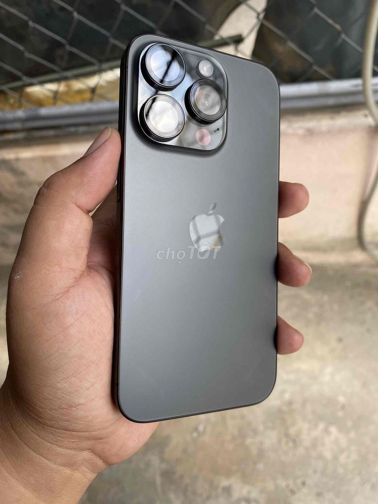 iPhone 15 Pro 128GB Đen 87% pin. Mua bán Điện thoại tại Thành phố Trà Vinh Trà Vinh được đăng bởi tan tai nguyen huynh hình 1