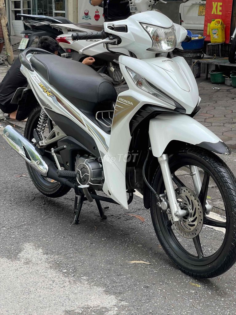 RSX hàng chất lượng cao. Mua bán Xe máy tại Quận Đống Đa Hà Nội được đăng bởi Hà hình 6