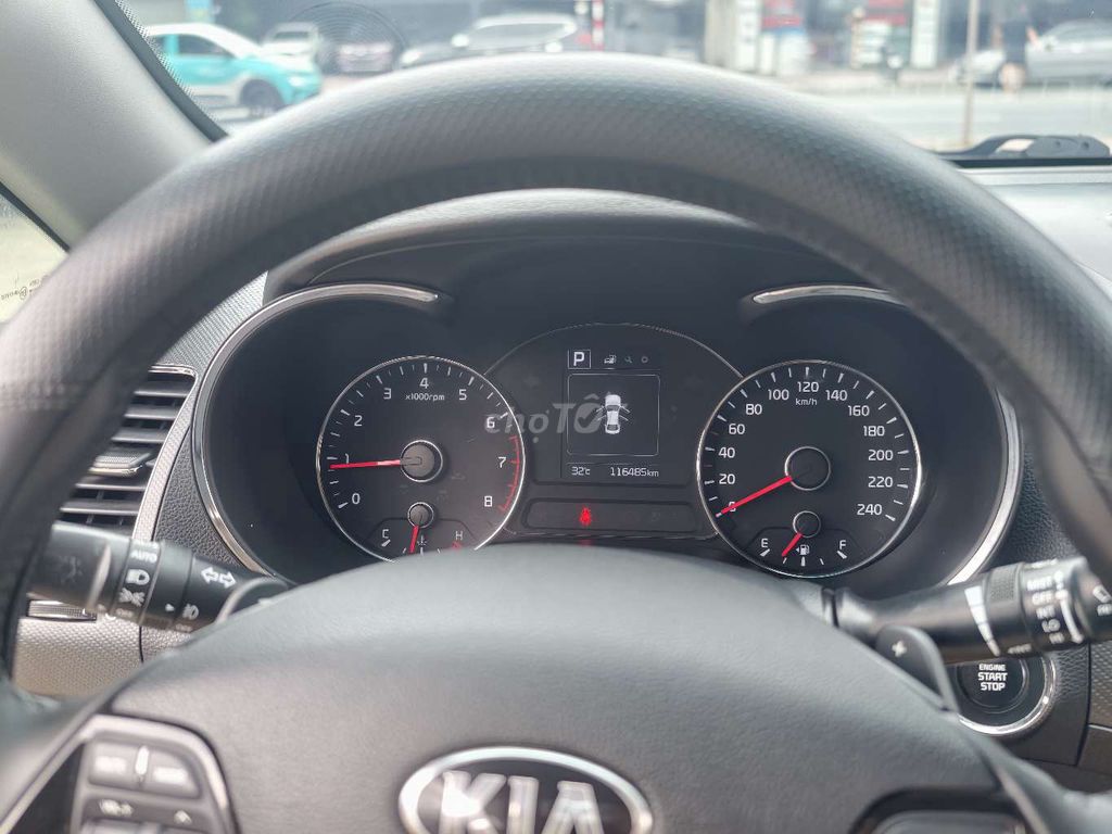 KIA CERATO 2018 1.6 Черный