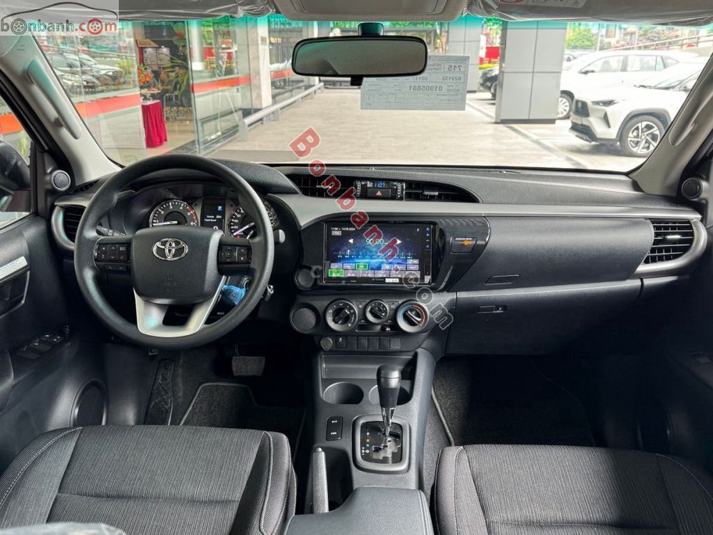 Toyota Hilux 2.4 4x2 AT. Mua bán Ô tô tại Quận Cầu Giấy Hà Nội được đăng bởi Ms Khuyên hình 2