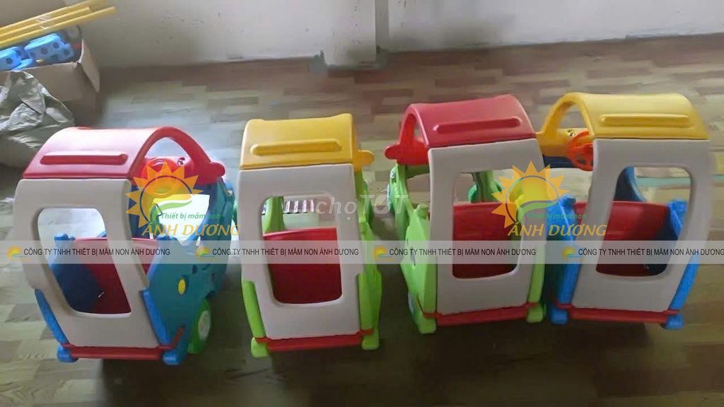 Xe chòi chân ô tô cho trường mầm non, công viên. Mua bán Mẹ và bé tại Thành phố Buôn Ma Thuột Đắk Lắk được đăng bởi Công ty TNHH Thiết Bị Mầm Non Ánh Dương hình 1