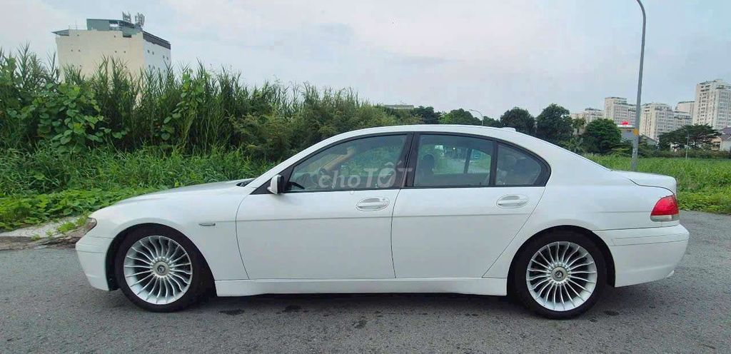 BMW 735i. 2005 - 1567 km. Mua bán Ô tô tại Quận 1 Tp Hồ Chí Minh được đăng bởi Khoi Le hình 1
