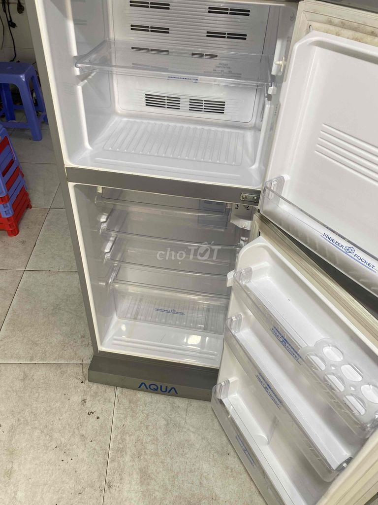 tủ lạnh aqua 165 lít
