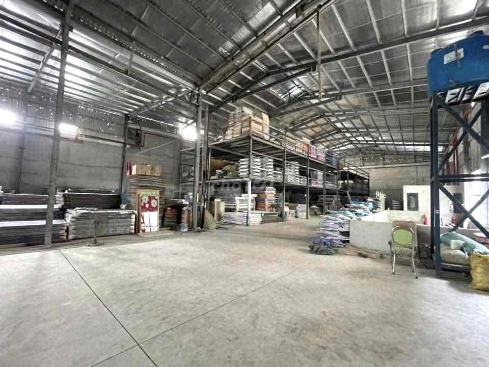 KHO XƯỞNG ĐẸP MỚI(1200m2)GẦN VÒNG XOAY PHÚ LÂM