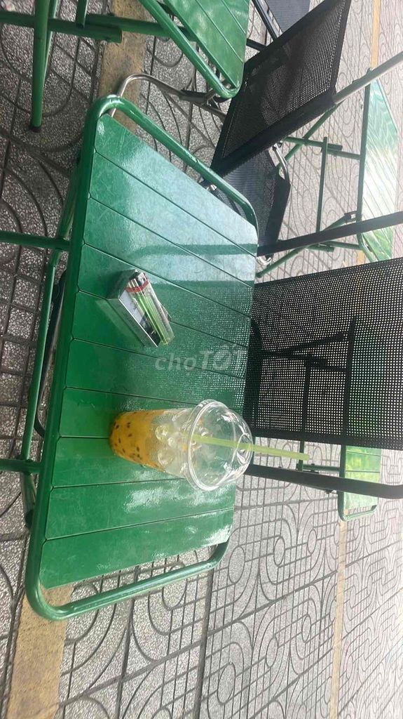 Bàn ghế ngoài trời Kim loại. Mua bán Bàn ghế tại Quận 10 Tp Hồ Chí Minh được đăng bởi Long Hất hình 1