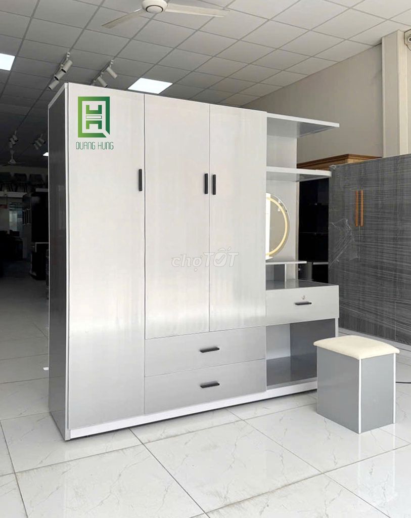 Tủ quần áo kết hợp bàn trang điểm. Mua bán Tủ, kệ gia đình tại Quận Bình Thạnh Tp Hồ Chí Minh được đăng bởi Nội Thất Quang Hùng TD hình 1