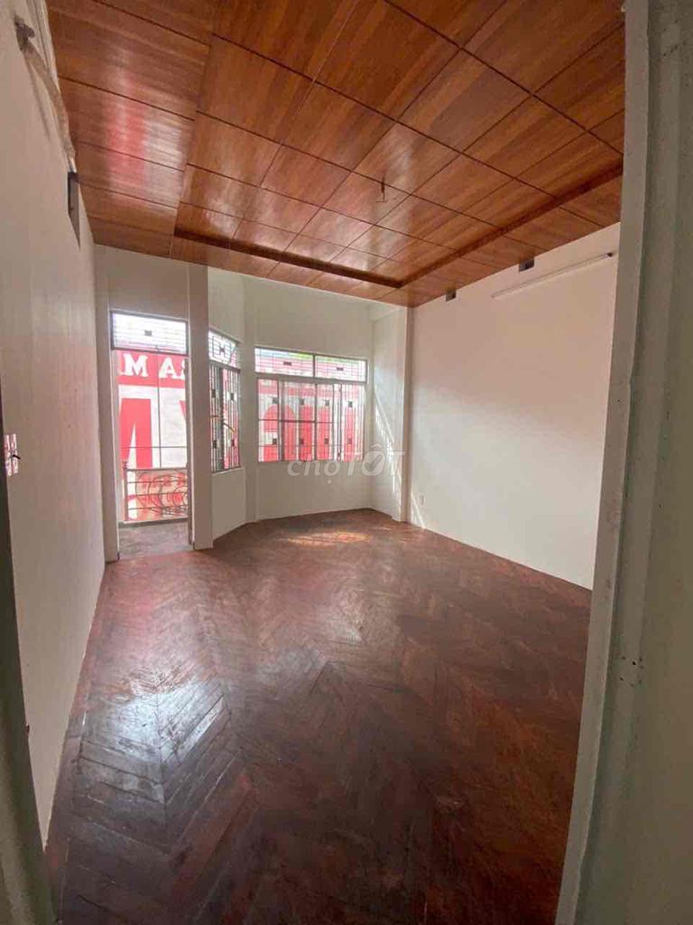 bán nhà 3 tâng MT Lê Duẩn. Mua bán nhà ở tại Quận Hải Châu Đà Nẵng được đăng bởi văn hình 1