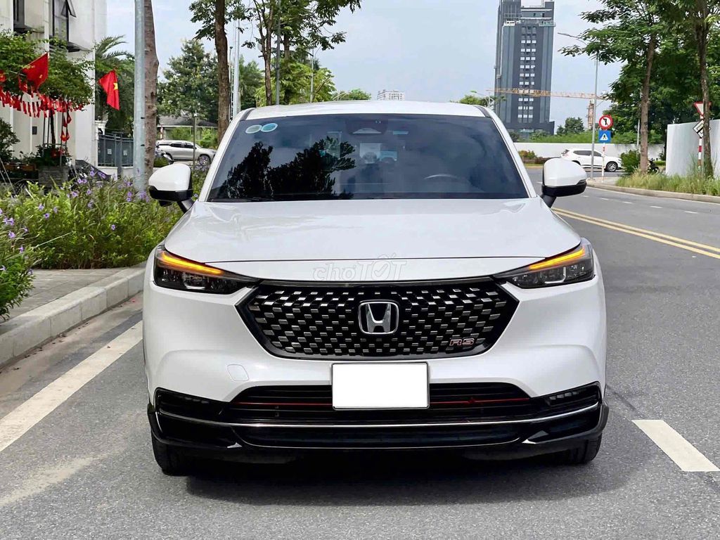 Honda HR-V RS sx 2022 siêu lướt màu trắng. Mua bán Ô tô tại Quận Cầu Giấy Hà Nội được đăng bởi Cao Quý hình 1