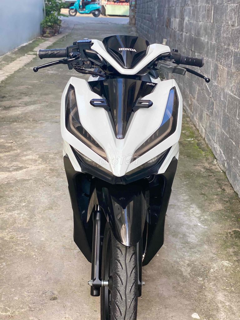 Vario 150cc màu trắng đẹp keng