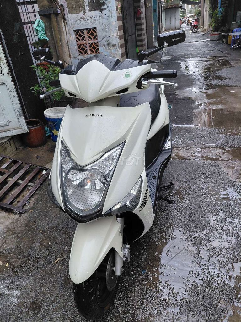 Honda Spacy 125 импортная белая