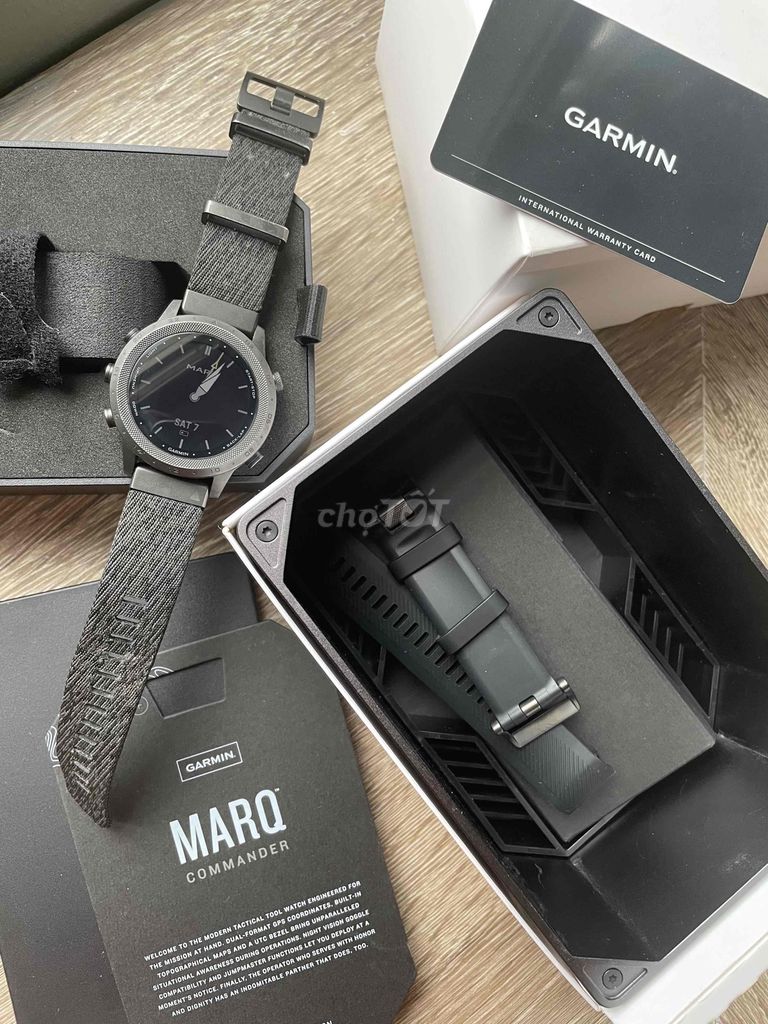 Garmin MARQ COMMANDER LIKE NEW