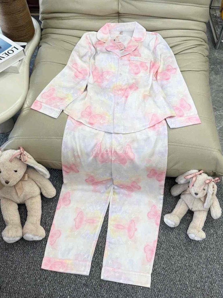 Đồ ngủ Pijama Nữ Lụa Latin. Mua bán Quần áo tại Quận Tây Hồ Hà Nội được đăng bởi Nguyen Xuan hình 1