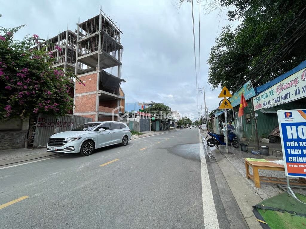 Участок под фасад здания Cau Chau 2, рядом с онкологической больницей, 9 квартал, 70,7 м², 5,5 млрд долларов