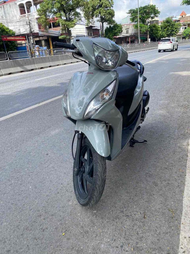 Honda vision đời cao zin đẹp như hình. Mua bán Xe máy tại Quận Hồng Bàng Hải Phòng được đăng bởi Ly  hình 1