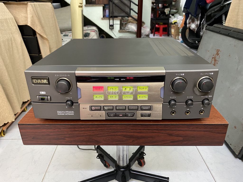Sale Amply Karaoke DAM 7000 Japan chạy 8 sò domino. Mua bán Tivi, Âm thanh tại Quận Tân Bình Tp Hồ Chí Minh được đăng bởi nhut audio hình 1