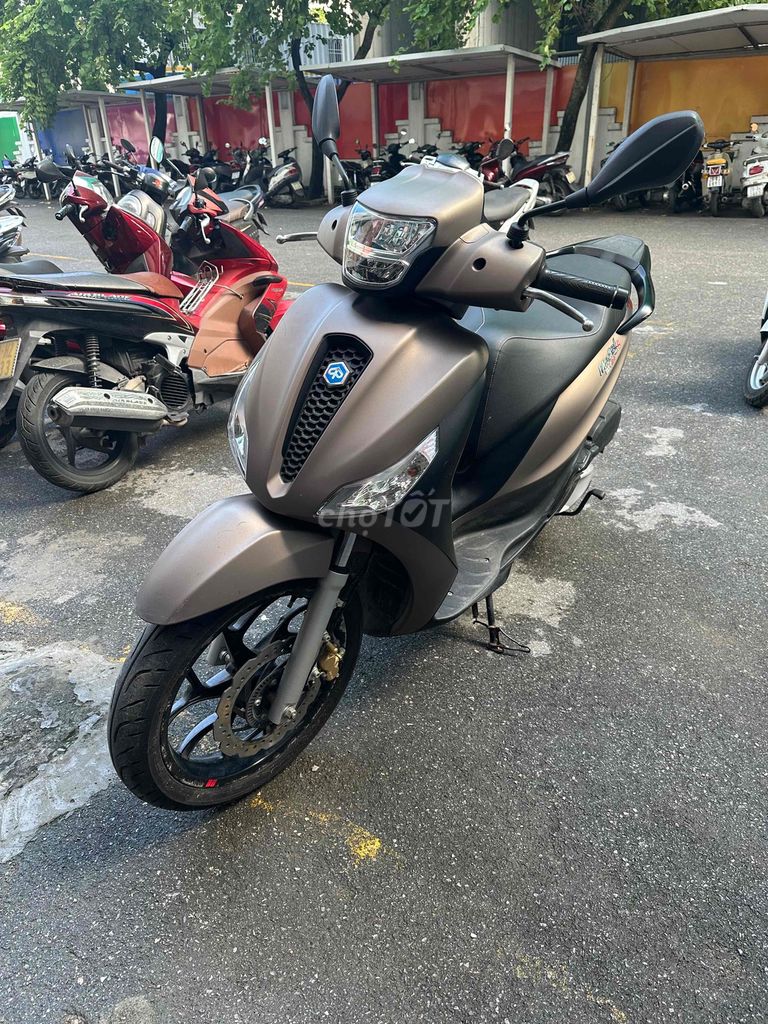 Bán ce piagio Medley chính chủ ít đi. Mua bán Xe máy tại Quận Tây Hồ Hà Nội được đăng bởi phan Tho hình 5