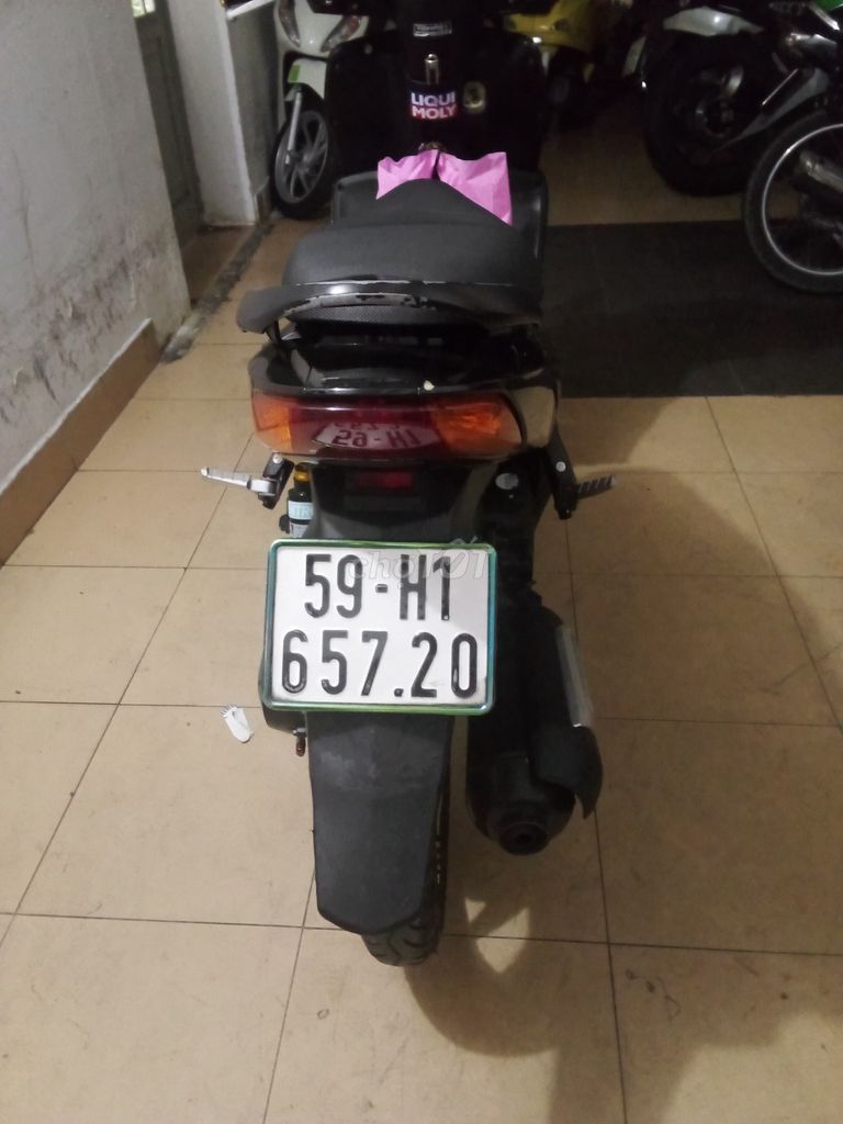 NHÀ CHẬT CẦN THANH LÝ CHIẾC XE CLICK. Mua bán Xe máy tại Quận 1 Tp Hồ Chí Minh được đăng bởi DOAN KATHY hình 4