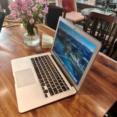 Apple Macbook Air 2017 i5 8GB/128GB