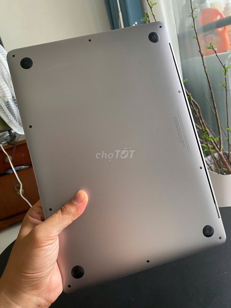 Thanh lý Macbook Air 2019 - 8GB/256GB/i5