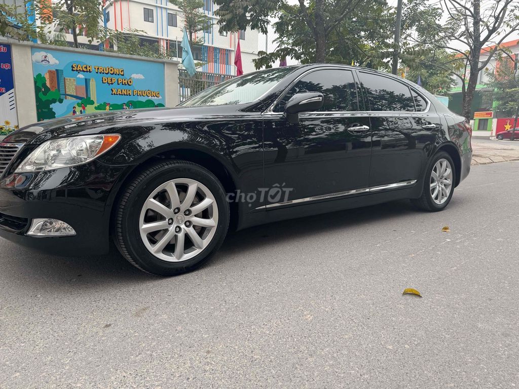 Lexus LS460L 2008 Bản dài L Đen. Mua bán Ô tô tại Quận Long Biên Hà Nội được đăng bởi Long hình 7