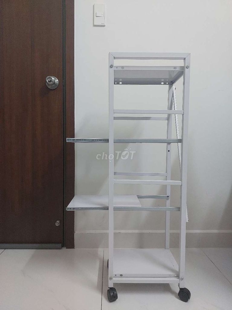 Kệ Kim loại 4 tầng Trắng có bánh xe. Mua bán Tủ, kệ gia đình tại Quận 8 Tp Hồ Chí Minh được đăng bởi Ngọc Ánh hình 1