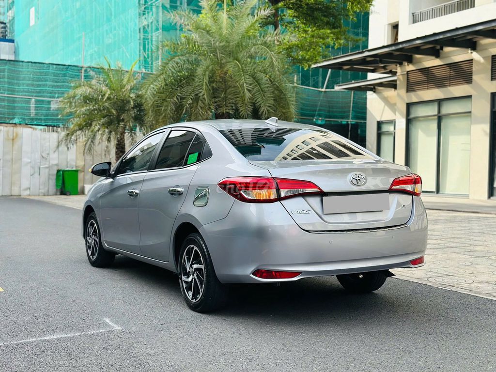 Toyota Vios 2022 1.5 E MT 60.000km. Mua bán Ô tô tại Thành phố Dĩ An Bình Dương được đăng bởi Siêu Thị Ô Tô Bình Dương  hình 2
