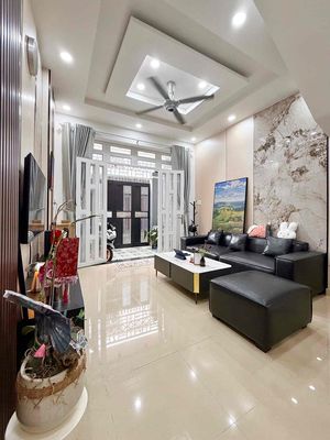 BÁN GẤP NHÀ GẦN VẠN PHÚC CITY