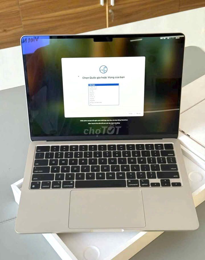 Bán MacBook Air M3 16GB/256GB Starlight. Mua bán Laptop tại Quận Hải Châu Đà Nẵng được đăng bởi TTCenter 484 NÚI THÀNH hình 1