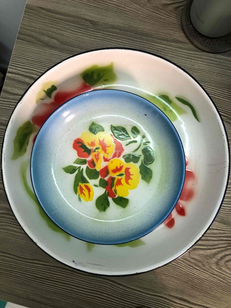 2 Đĩa tráng men 20cm (mới) & 28cm (đã dùng). Mua bán Dụng cụ nhà bếp tại Quận 10 Tp Hồ Chí Minh được đăng bởi phạm hiểu đình hình 1