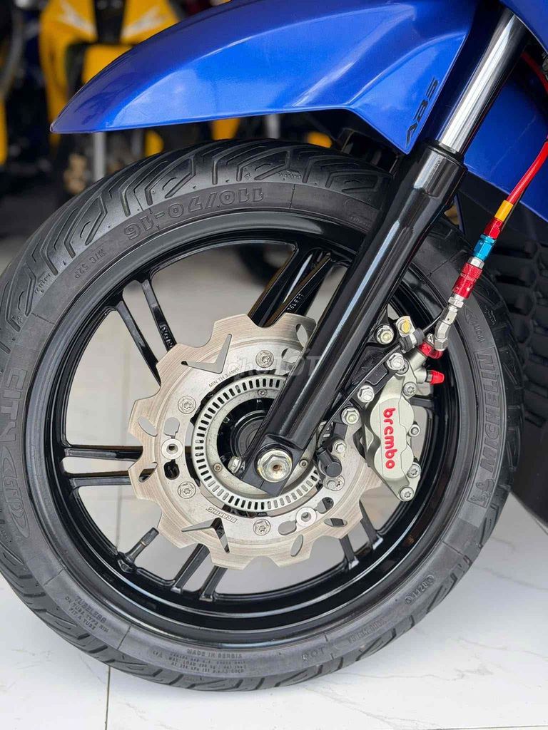 #SH300i ABS nhập ý , dkld 2017 #BSTP. Mua bán Xe máy tại Thành phố Dĩ An Bình Dương được đăng bởi Nguyễn Tuấn hình 8