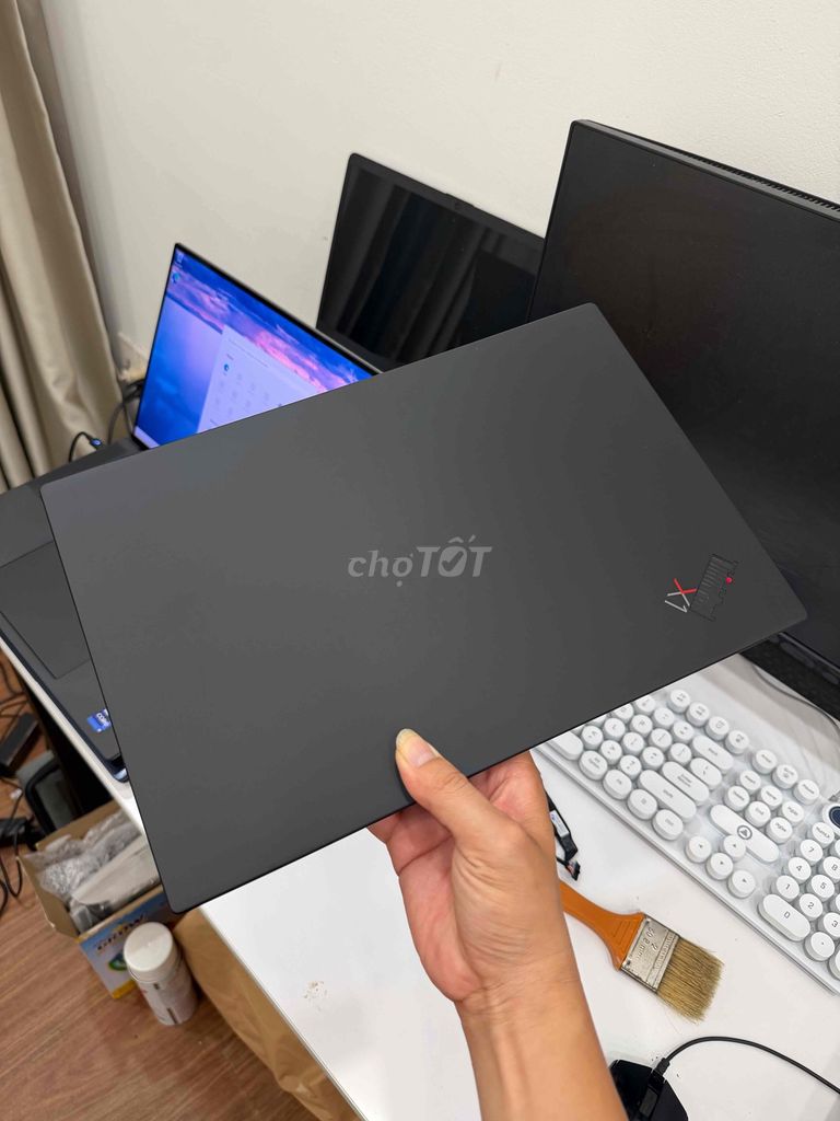 Lenovo Thinkpad X1 Carbon Gen 8 i5-10210U 14. Mua bán Laptop tại Quận Tân Bình Tp Hồ Chí Minh được đăng bởi ĐẶNG HOÀNG PHÚC hình 1