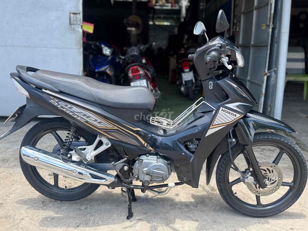 Honda Blade 110/Zin Cọp/ Odo 14K / Ngay chủ 65. Mua bán Xe máy tại Quận Bình Thuỷ Cần Thơ được đăng bởi CỬA HÀNG XE MÁY VŨ Fi hình 2