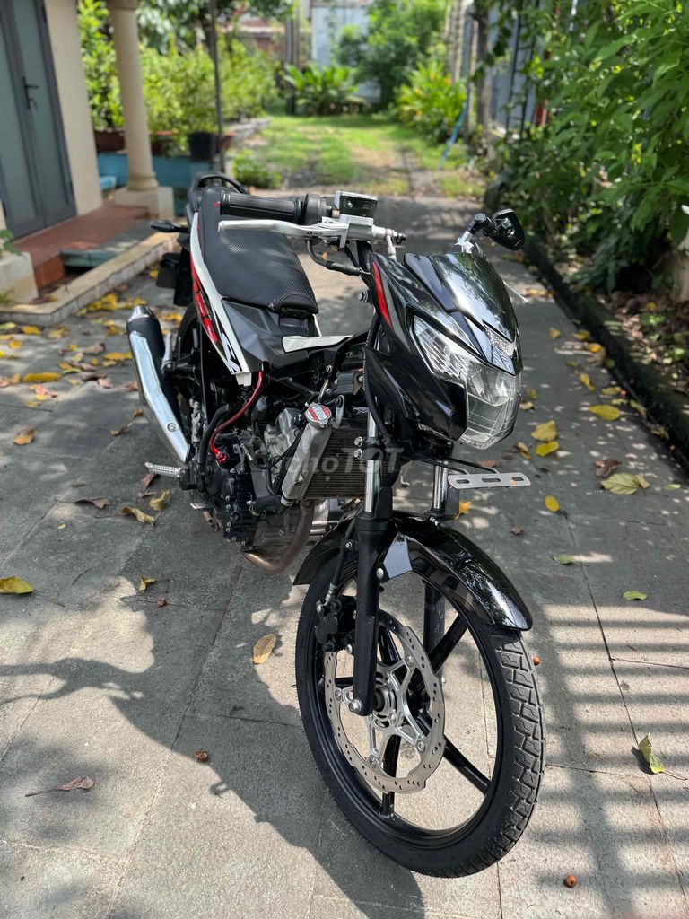 Satria F150 đời 2020 trắng đỏ đen. Mua bán Xe máy tại Quận 12 Tp Hồ Chí Minh được đăng bởi Bi Ngô hình 1