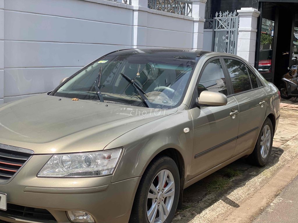 Hyundai Sonata 2009 - 43000 km. Mua bán Ô tô tại Thành phố Buôn Ma Thuột Đắk Lắk được đăng bởi Nguyễn xuân Thạnh hình 2