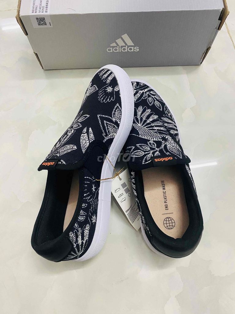 Giày nữ ADIDAS size 39 Xách Tay USA mới 100%