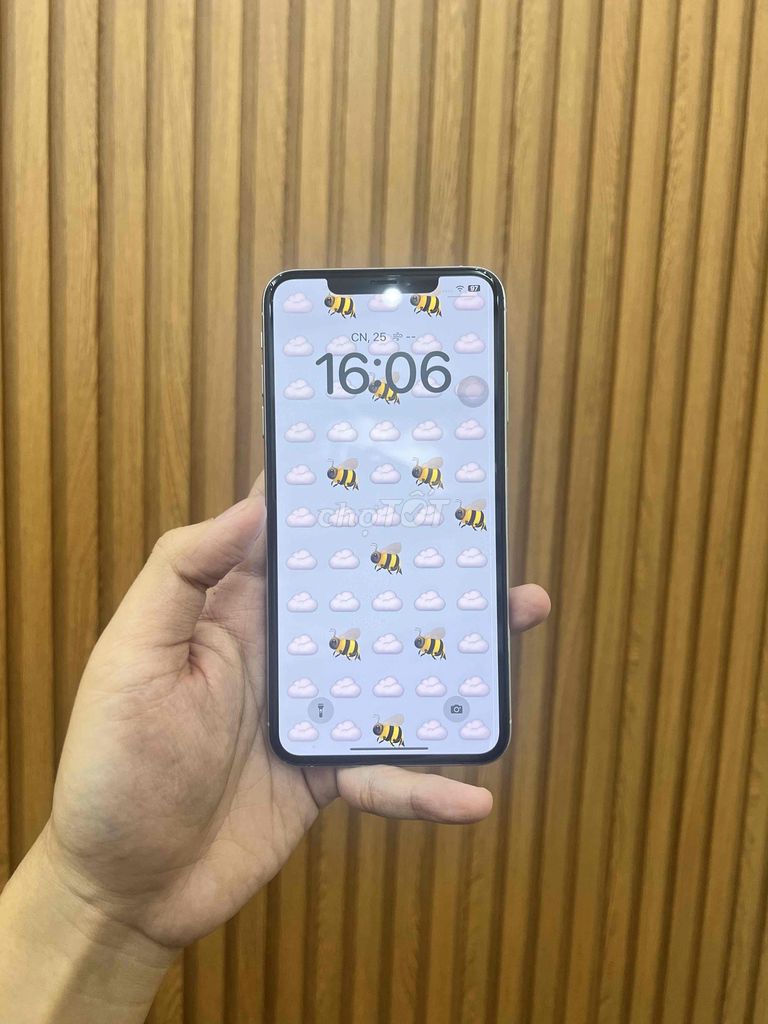 Apple iPhone XS Max 64GB Trắng thanh lí. Mua bán Điện thoại tại Quận 10 Tp Hồ Chí Minh được đăng bởi Khánh Minh hình 1