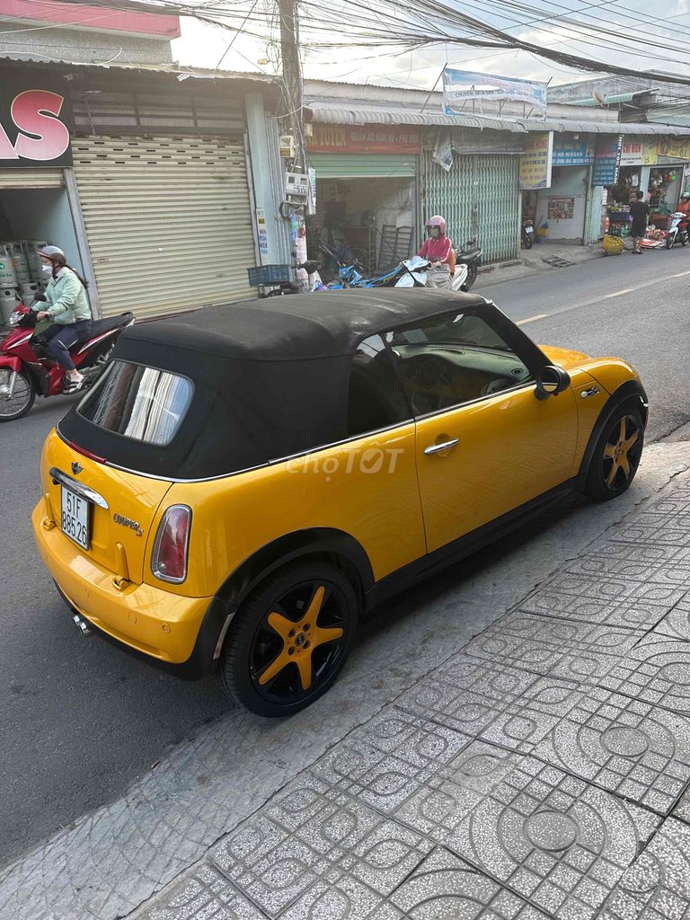 Mini Cooper mui trần cực mới rin 100% rất lành