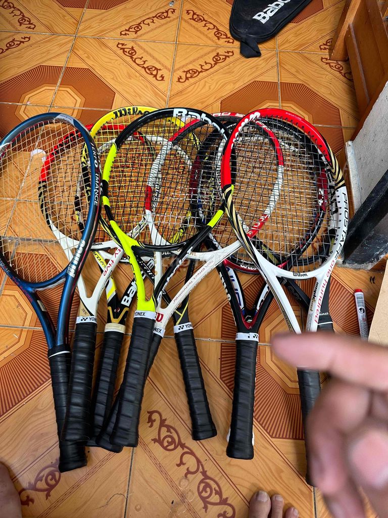 vợt tennis cũ các loại từ trẻ em đến người lớn