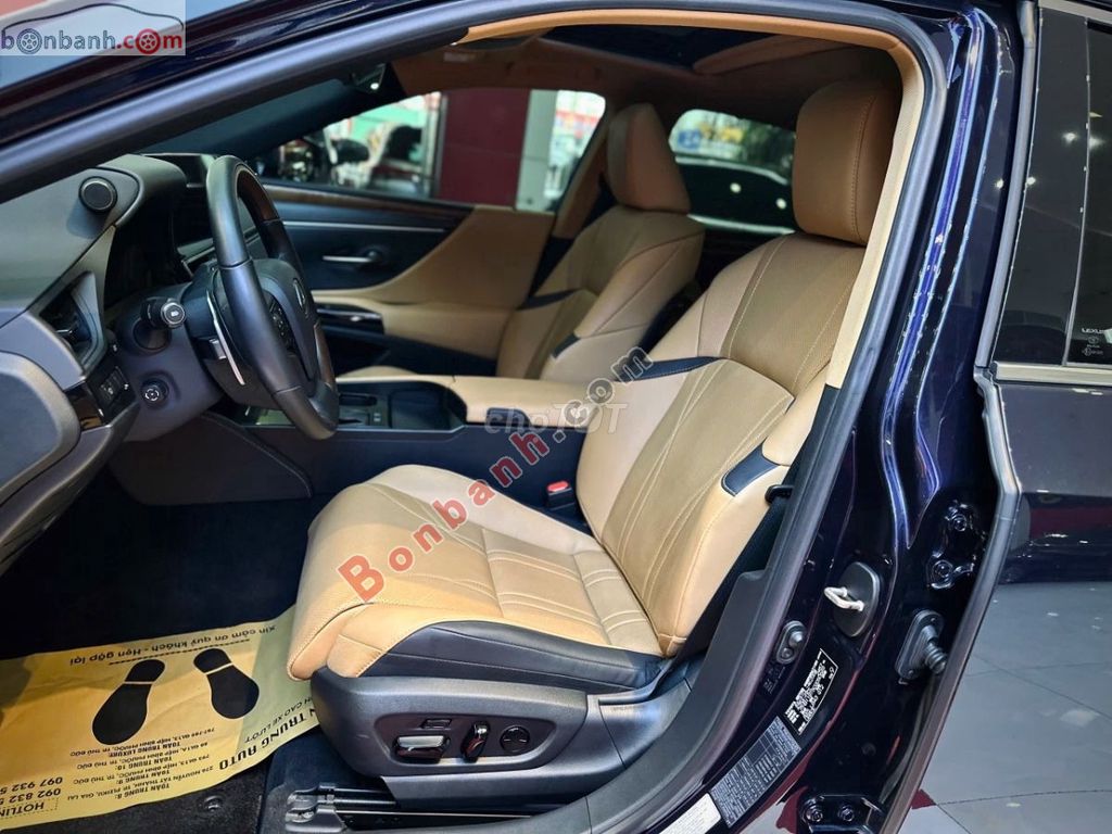 Lexus ES 250 2022 - 2 Tỷ 99 Triệu. Mua bán Ô tô tại Thành phố Thủ Đức Tp Hồ Chí Minh được đăng bởi Nguyễn Minh Huy hình 2