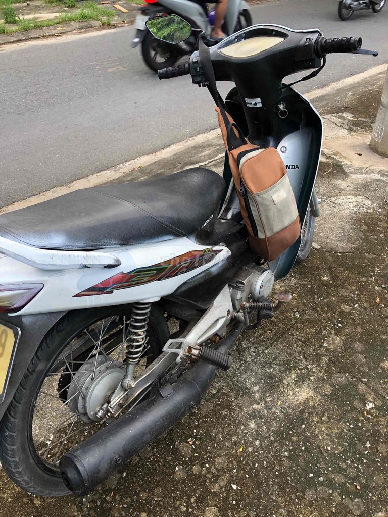 Xe đi làm giá tốt. Mua bán Xe máy tại Quận Liên Chiểu Đà Nẵng được đăng bởi Thiên Long hình 4