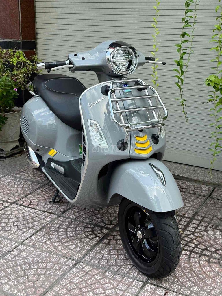 GTS 300 HPE 6800km như mới. Mua bán Xe máy tại Quận Phú Nhuận Tp Hồ Chí Minh được đăng bởi Nghia Tran hình 1