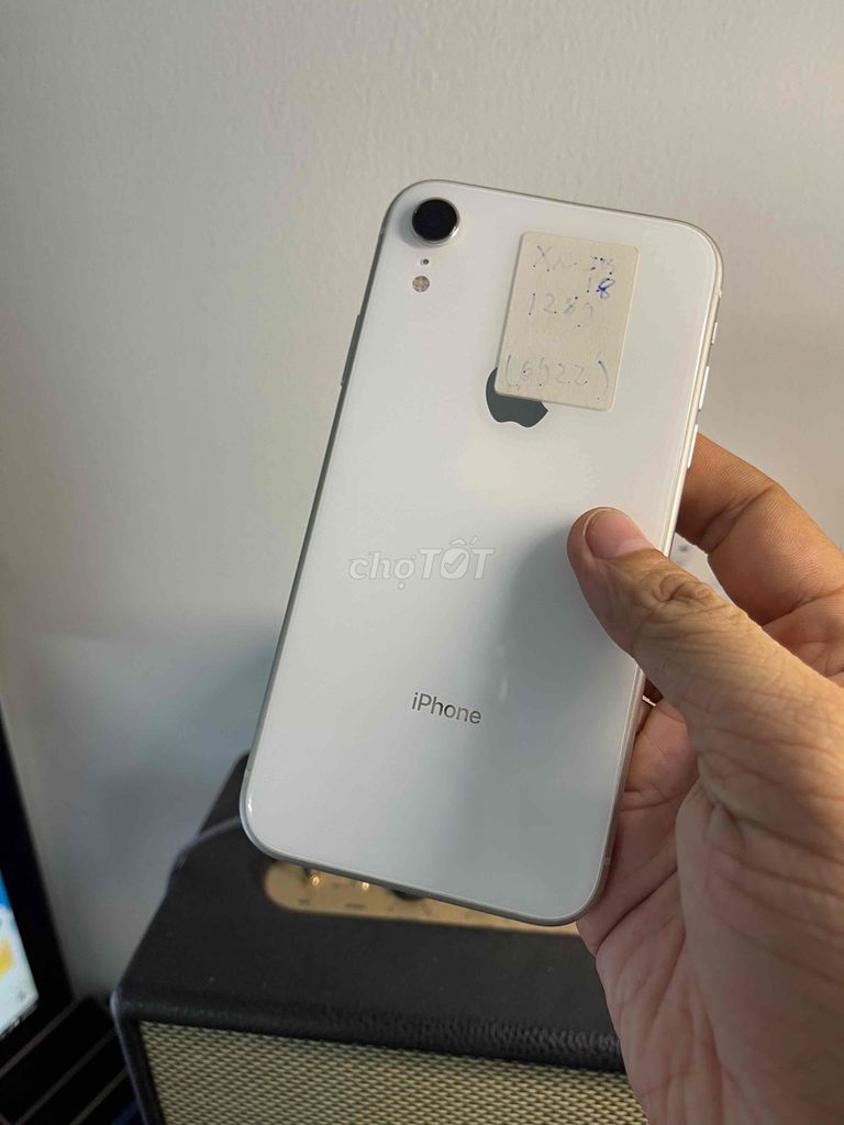 iPhone XR 128GB Bạc, Bản Quốc Tế, pin92%. Mua bán Điện thoại tại Quận Tân Bình Tp Hồ Chí Minh được đăng bởi Tran Minh Anh hình 1