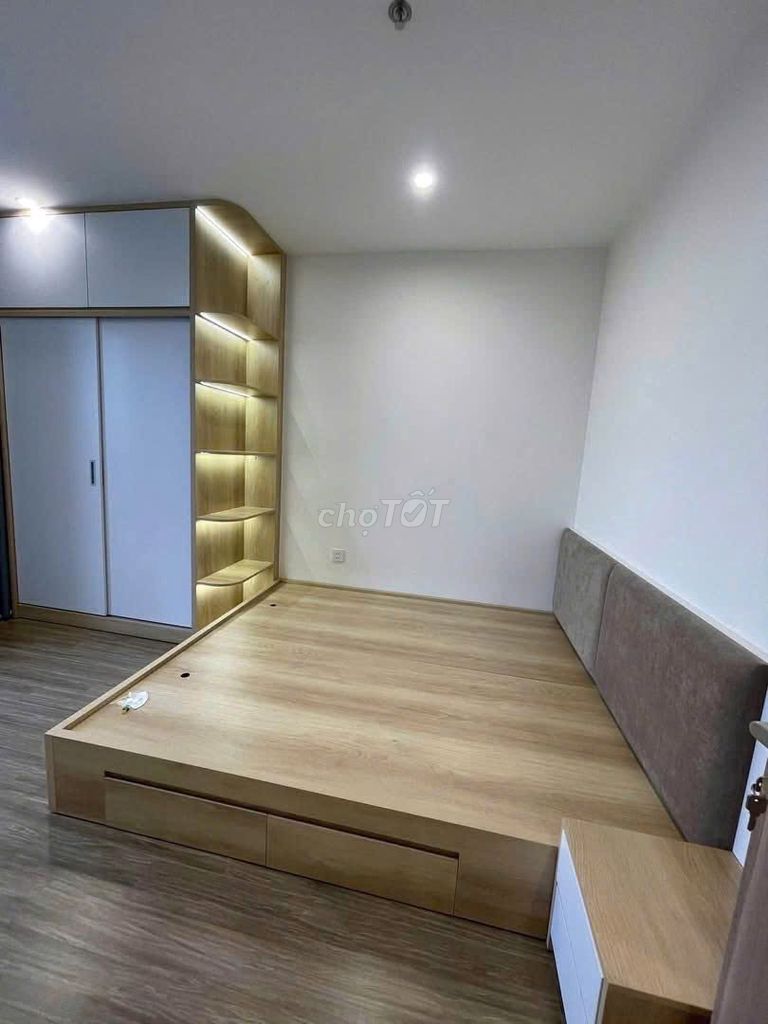 Bán căn hộ 2PN Vinhomes Smart City 62m2 giá 4.2 tỷ