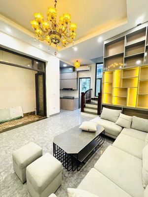 🎉🎉 NHÀ ĐẸP BÁT KHỐI - GIÁ ĐẸP - Ô TÔ ĐỖ CỬA - FULL NỘI THẤT🎉🎉. Mua bán nhà ở tại Quận Long Biên Hà Nội được đăng bởi NGUYỄN TRỌNG LÂN